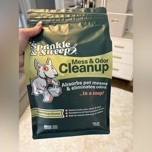Sprinkle & Sweep Pet Mess Clean Up Powder , NIB 15 Ounces